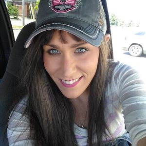 Meet your Posher, Shana